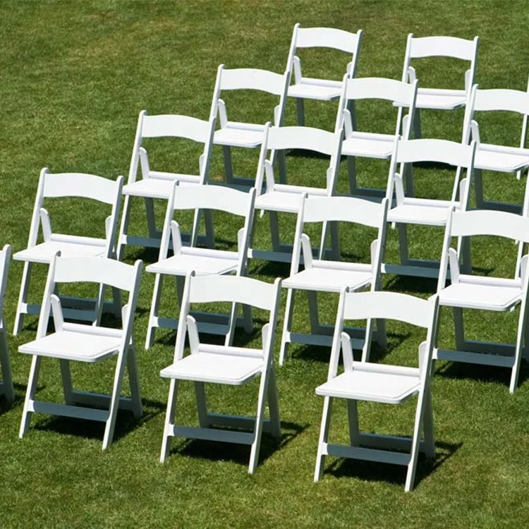 Wedding Party Event Garden Furniture Manufacturer Supplies Lightweight Foldable Padded Resin Outdoor Folding White Plastic Chair