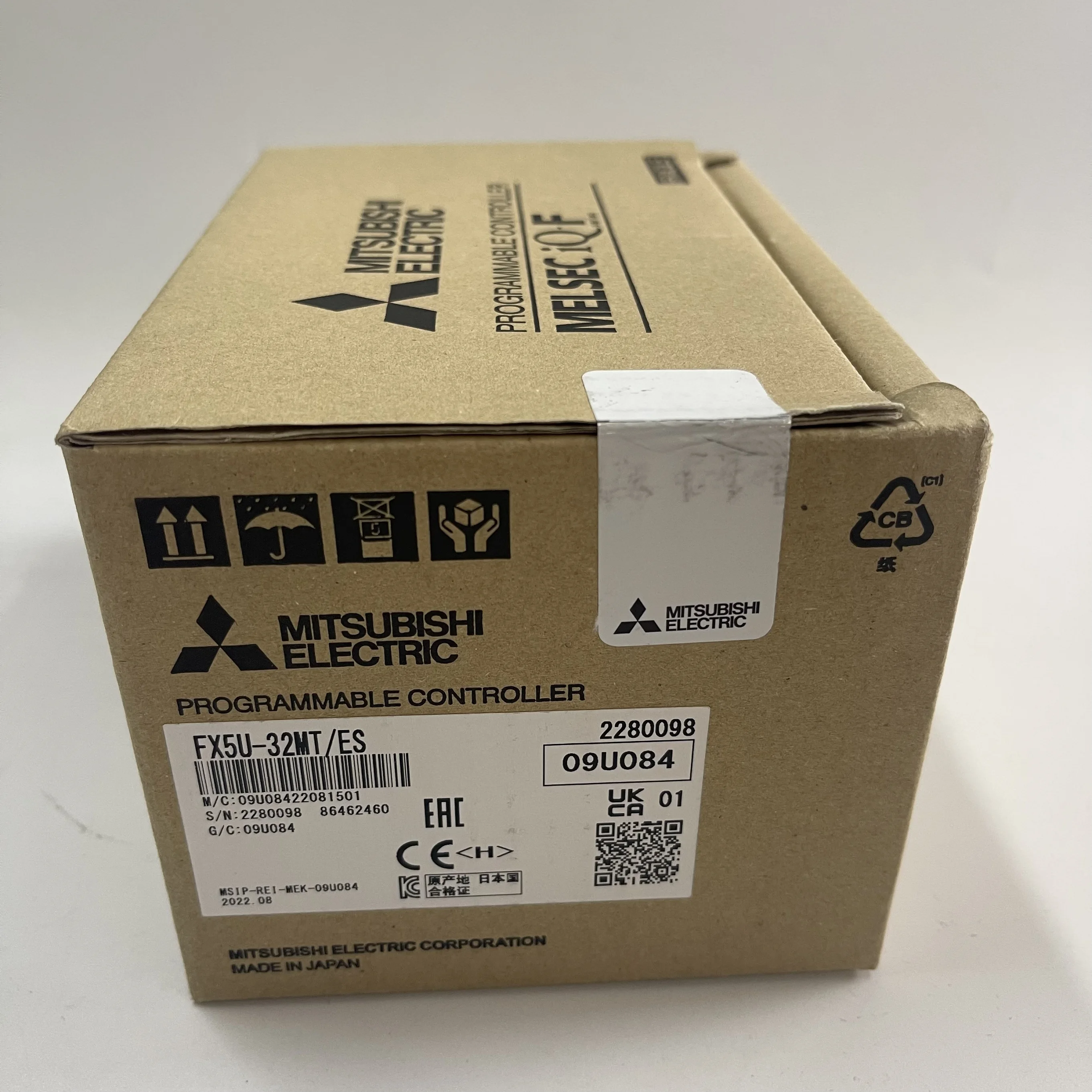 Mitsubishi PLC Controller FX5U-32MT/ES