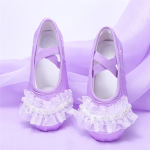 Girls Lace Ballet Shoes Soft-Soled Stage Shoes Flat-Bottomed Children Cat Claw Dance Shoes
