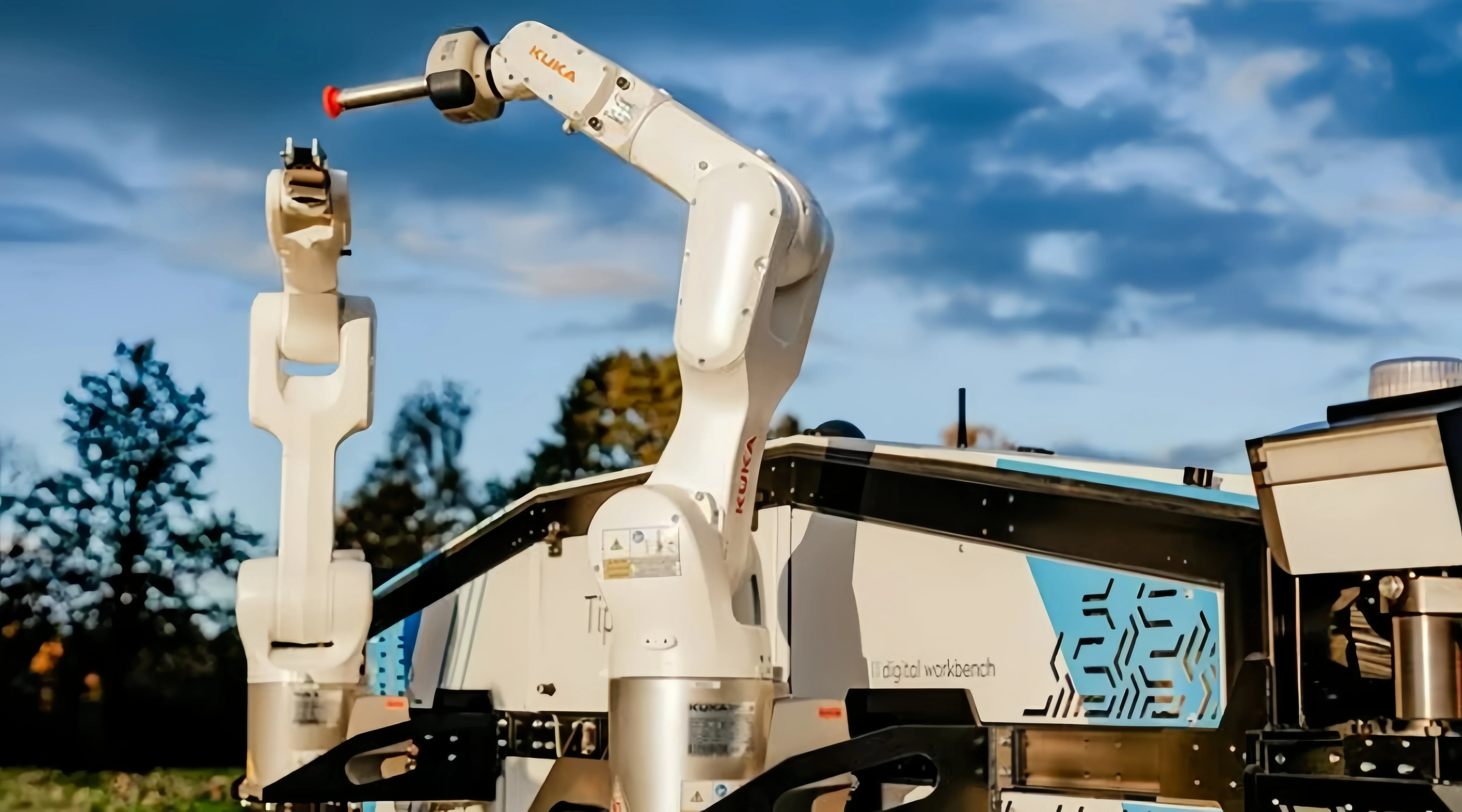 KUKA KR 7 R900-3 Desktop Robot AGILUS-3 Series Compact Design