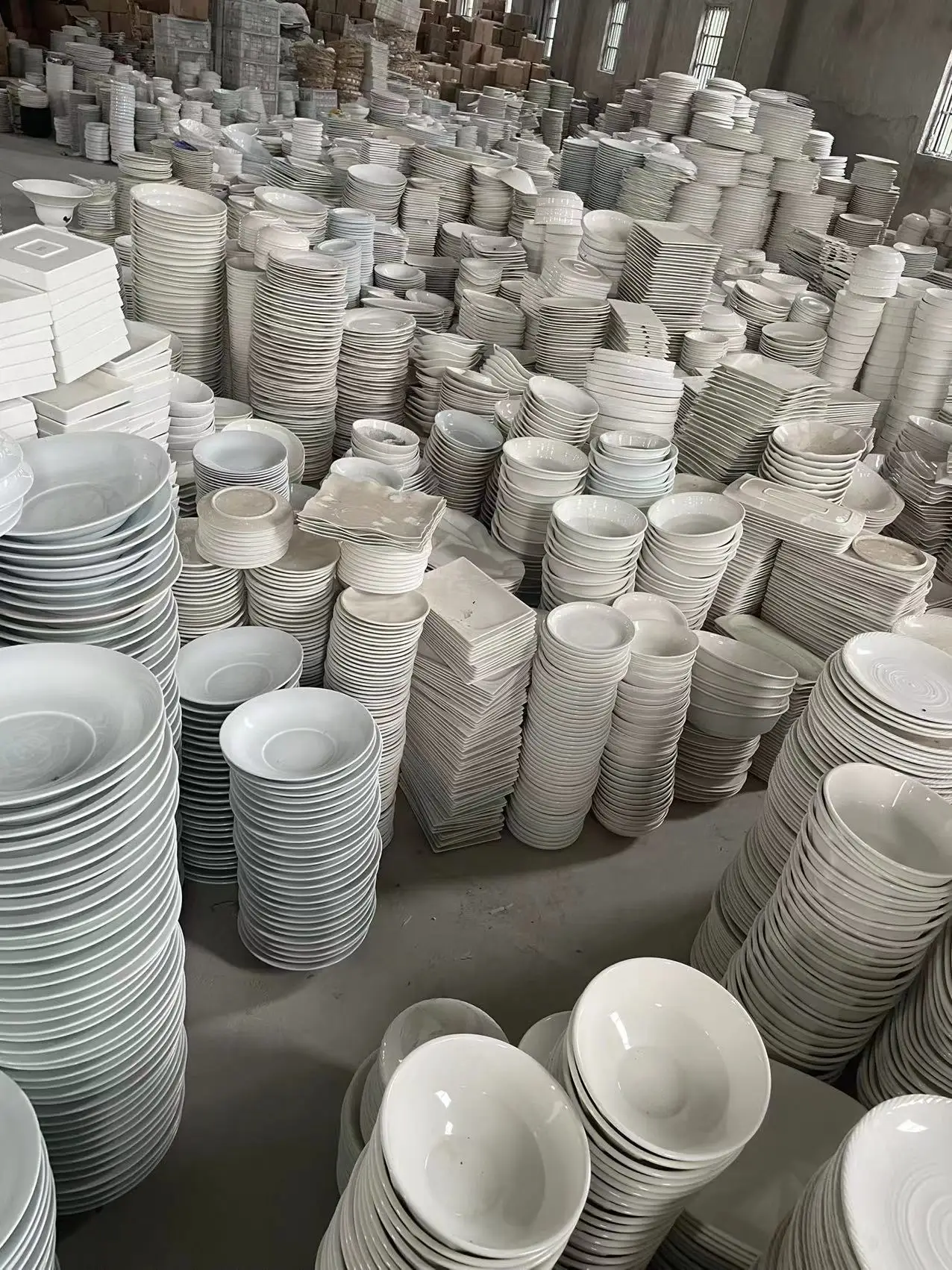 Porcelain Ceramic Factory Stocked Big Discount White Ceramic Plates