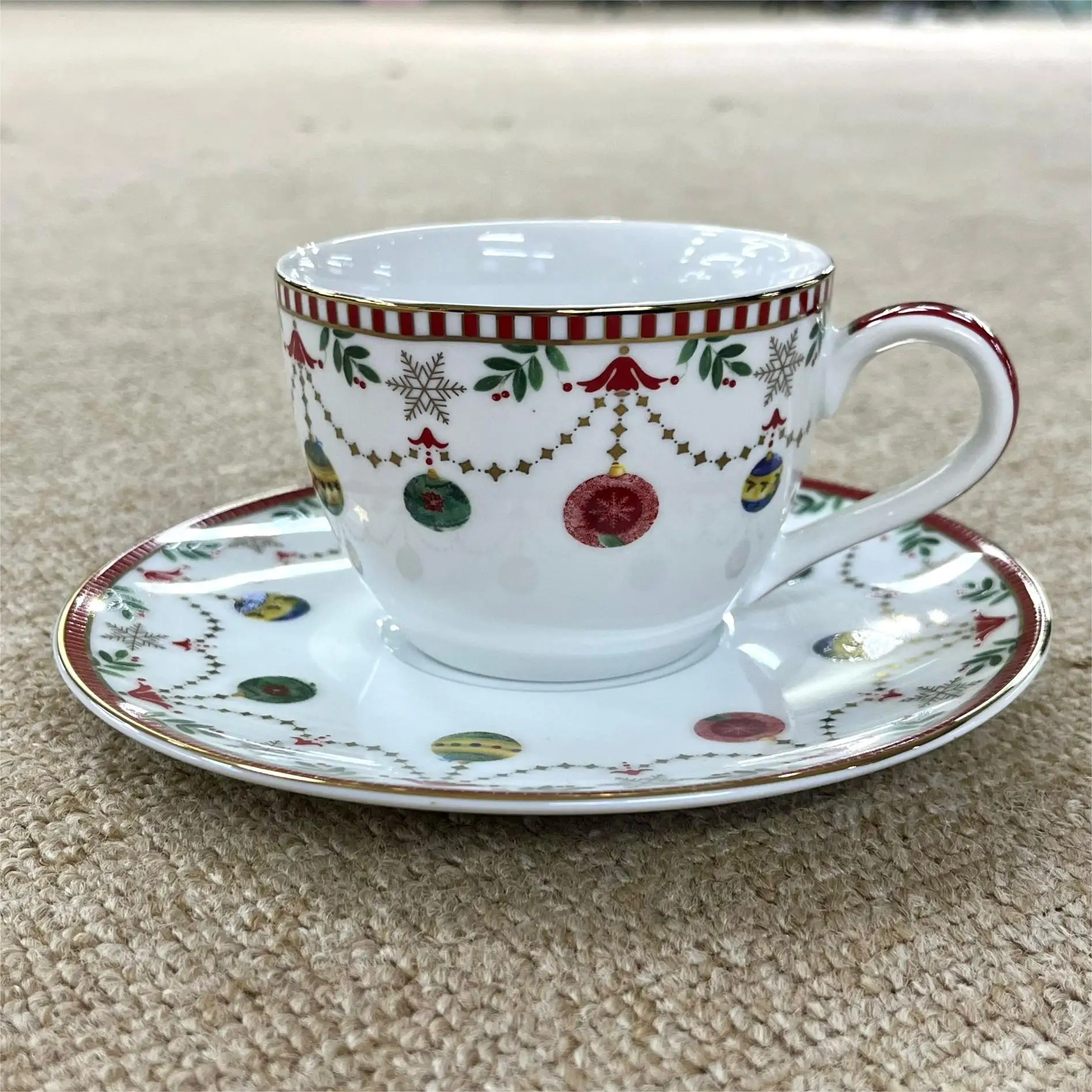 Gold Trim Ceramics Fine Bone China Holiday Vibe Tea Coffee Cup and Saucer Set supplier