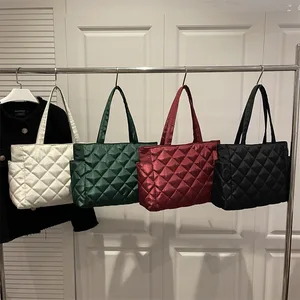 2026 Vintage Large Capacity Shoulder Bag New Embroidered Diamond Grid Handbag Solid Color Women's Bag with Side Pockets
