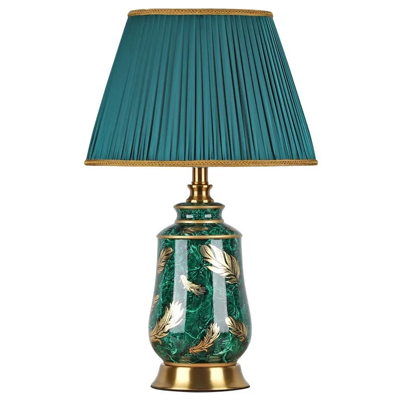 Op grote schaal afdrijven tv station European Court Style Table Lamp Bedroom Bedside Lamp Fabric Art Deco Table  Lamps For Living Room Study Home Resin Desk Light - Buy Living Room Study  Home Resin Desk Light,European Court Style