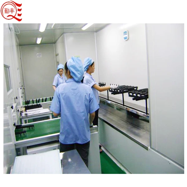 Prezzo della macchina per verniciatura a spruzzo produttore di macchine per rivestimento UV in pu da xinqinfeng