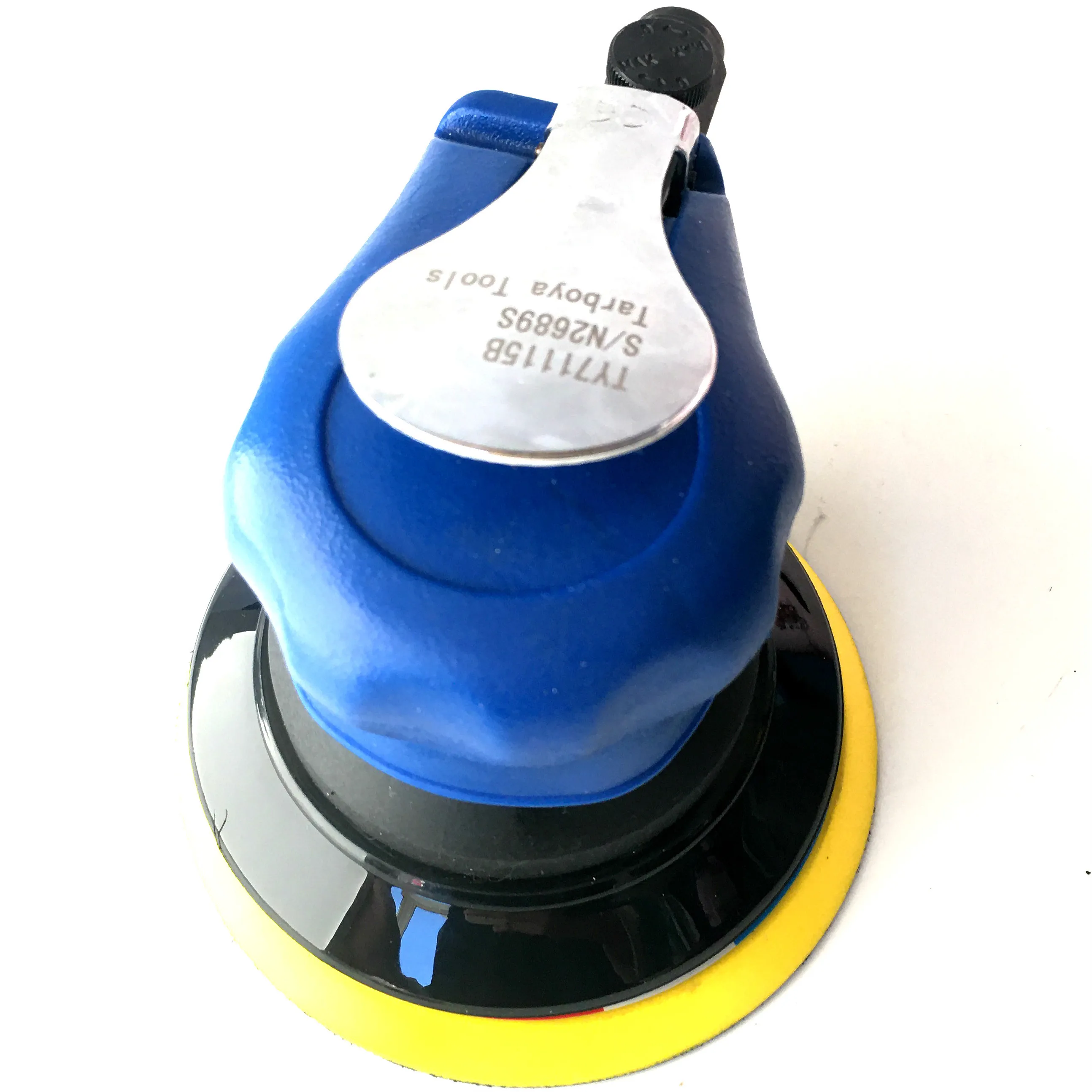 Эксцентричный шлифовальный станок идеально подходит для работы с изогнутыми формами или полуфабрикатов и готовых иметь круглые тарелки в качестве