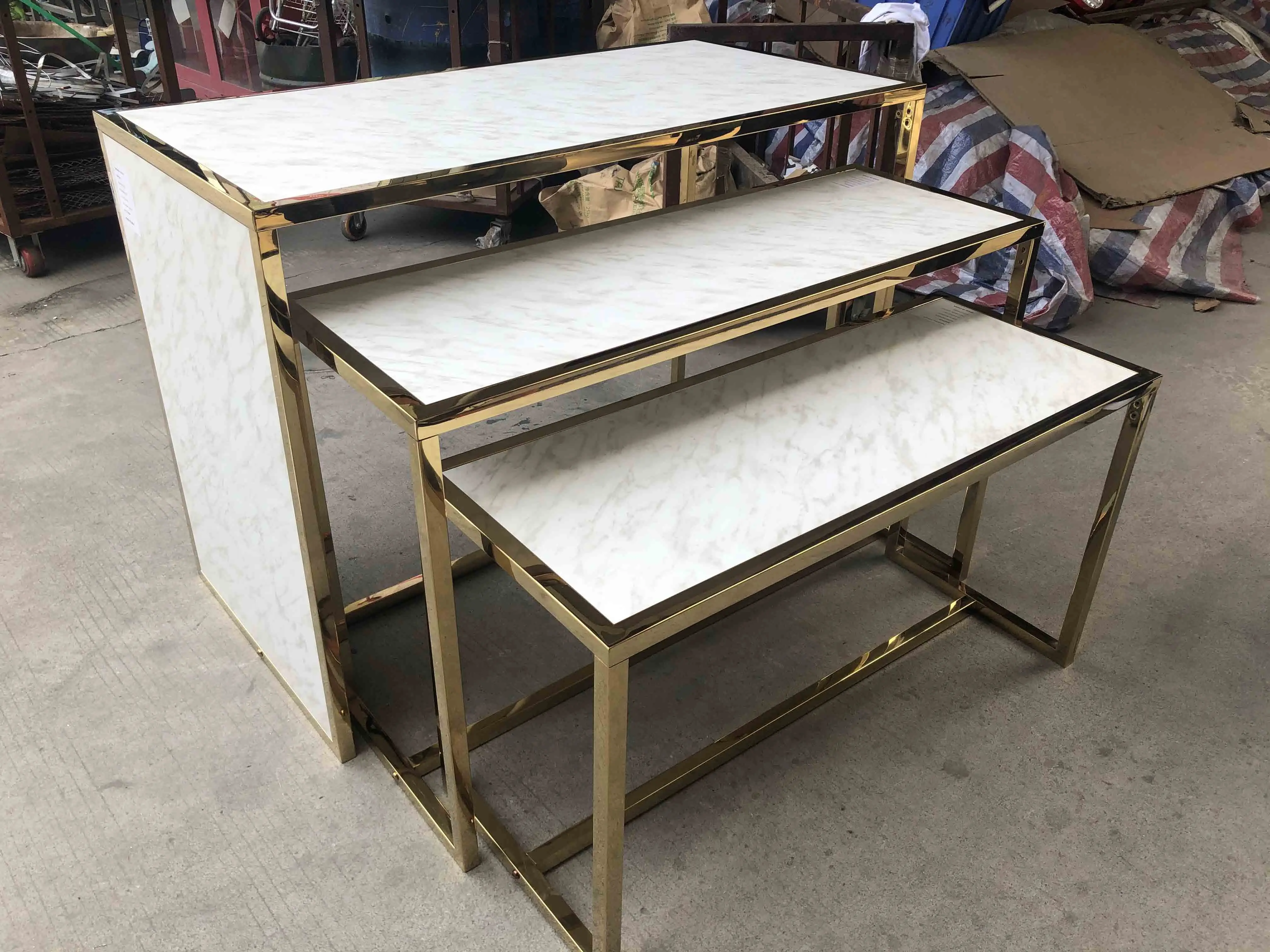 Botique Table Display Boutique Table Display - Nest Clothing Store Solutions