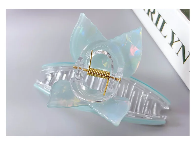 Mermaid Shell Clamp Clip - Aqua main image 1