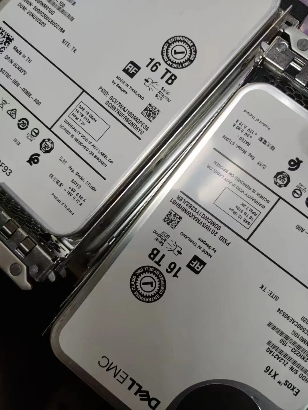 16TB SAS01.jpg
