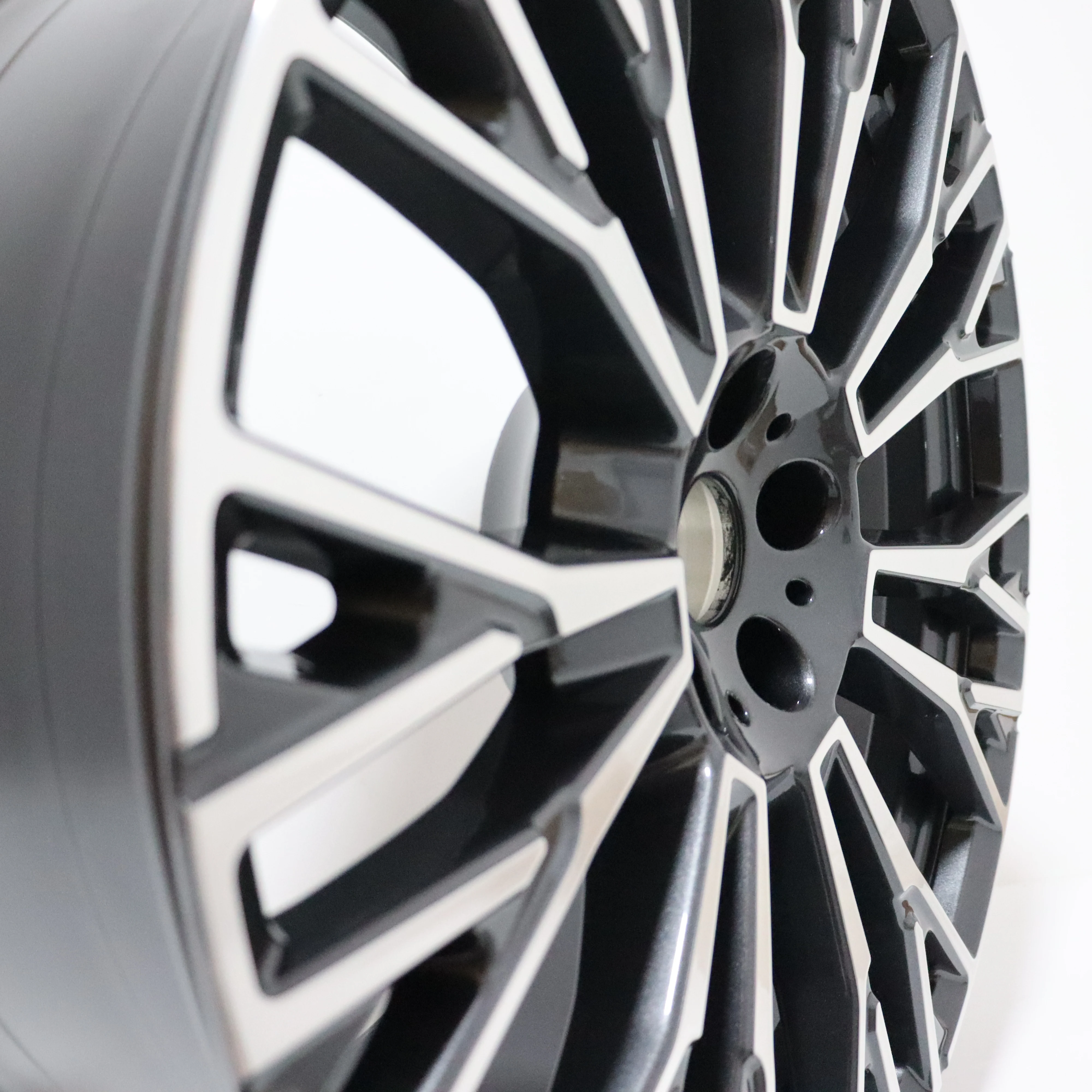 Xywheel X5 22 Inch Wheels - Enhance Your BMW X Series