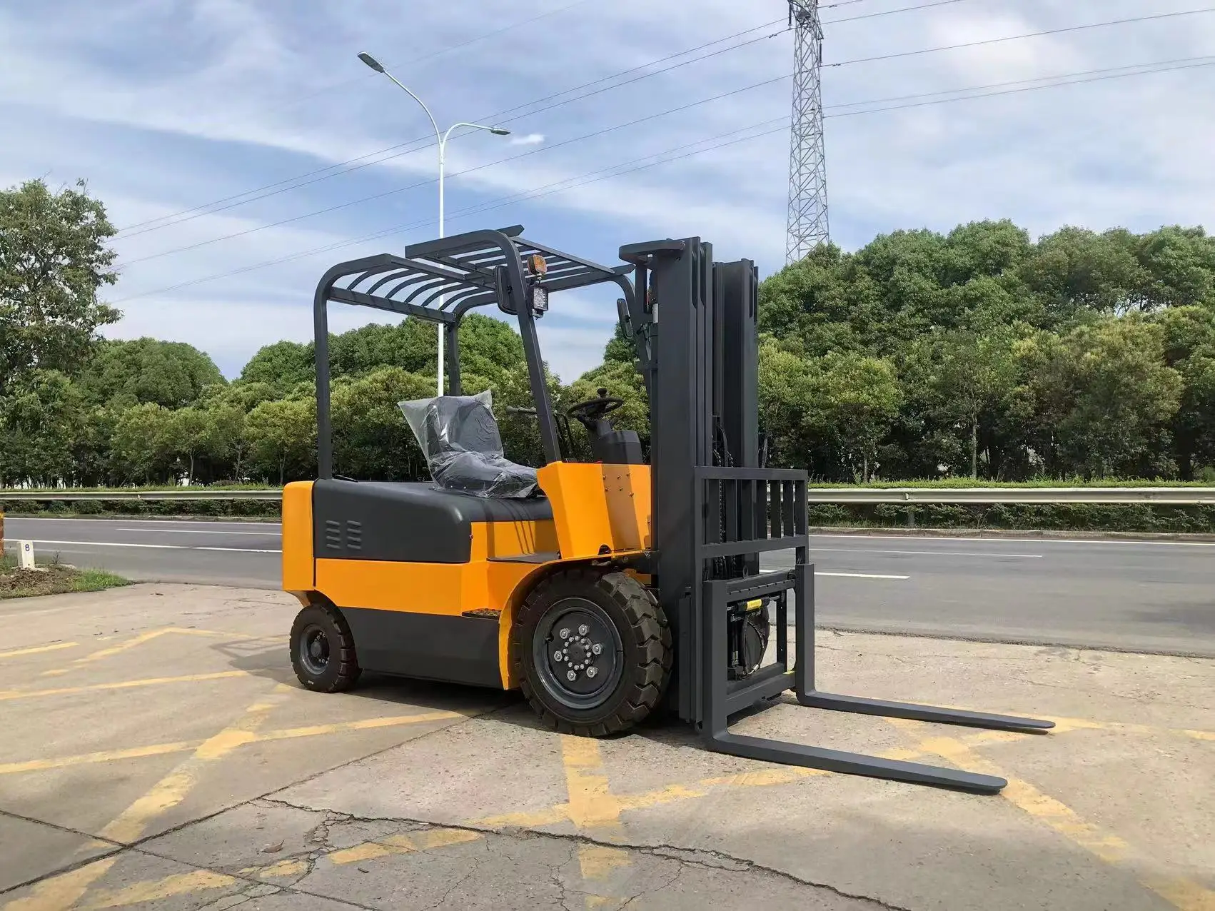 Shuncha Cpd35e 3500kg Lead Acid Battery 80v 240ah 3m To 6m Lifting