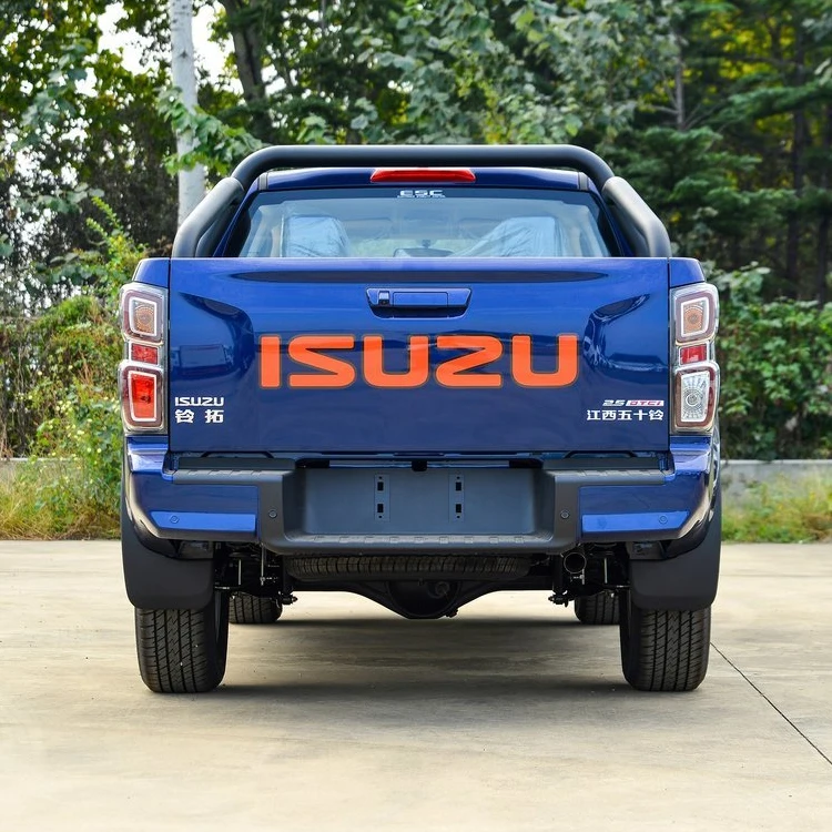 Direct Factory ISUZU Lingtuo Gasoline Pickup T2.5 2WD 4x4 New Energy Vehicle Deposit Cheap Petrol New Car Isuzu Pickup Truck factory