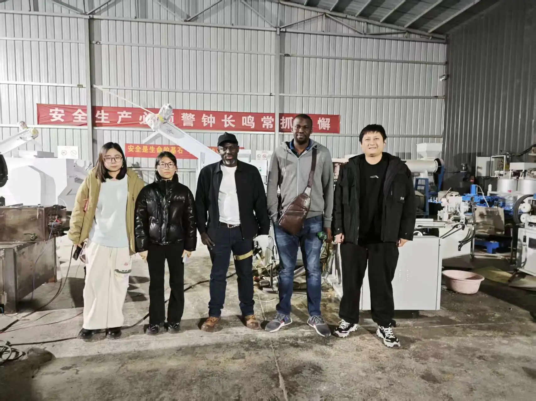 Join hands for mutual benefit | warmly welcome African customers to visit and explore, and jointly draw a new blueprint for the soap equipment industry