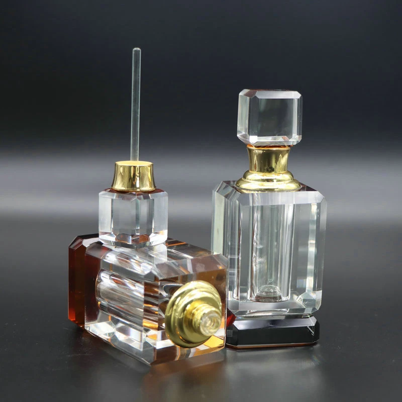 Unique Shape Crystal Perfume Bottle Decoration (KS24072) - China