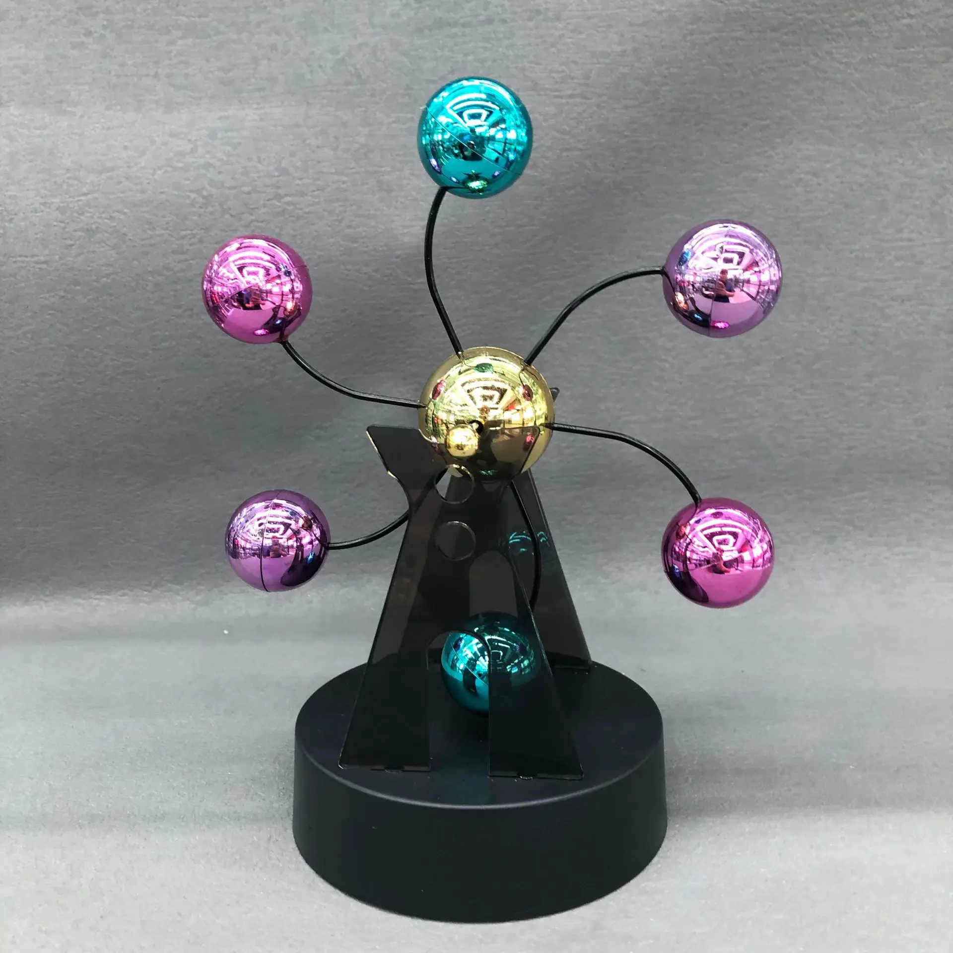 Chaos Pendulum - Creative Electric Metal Magnetic Swing