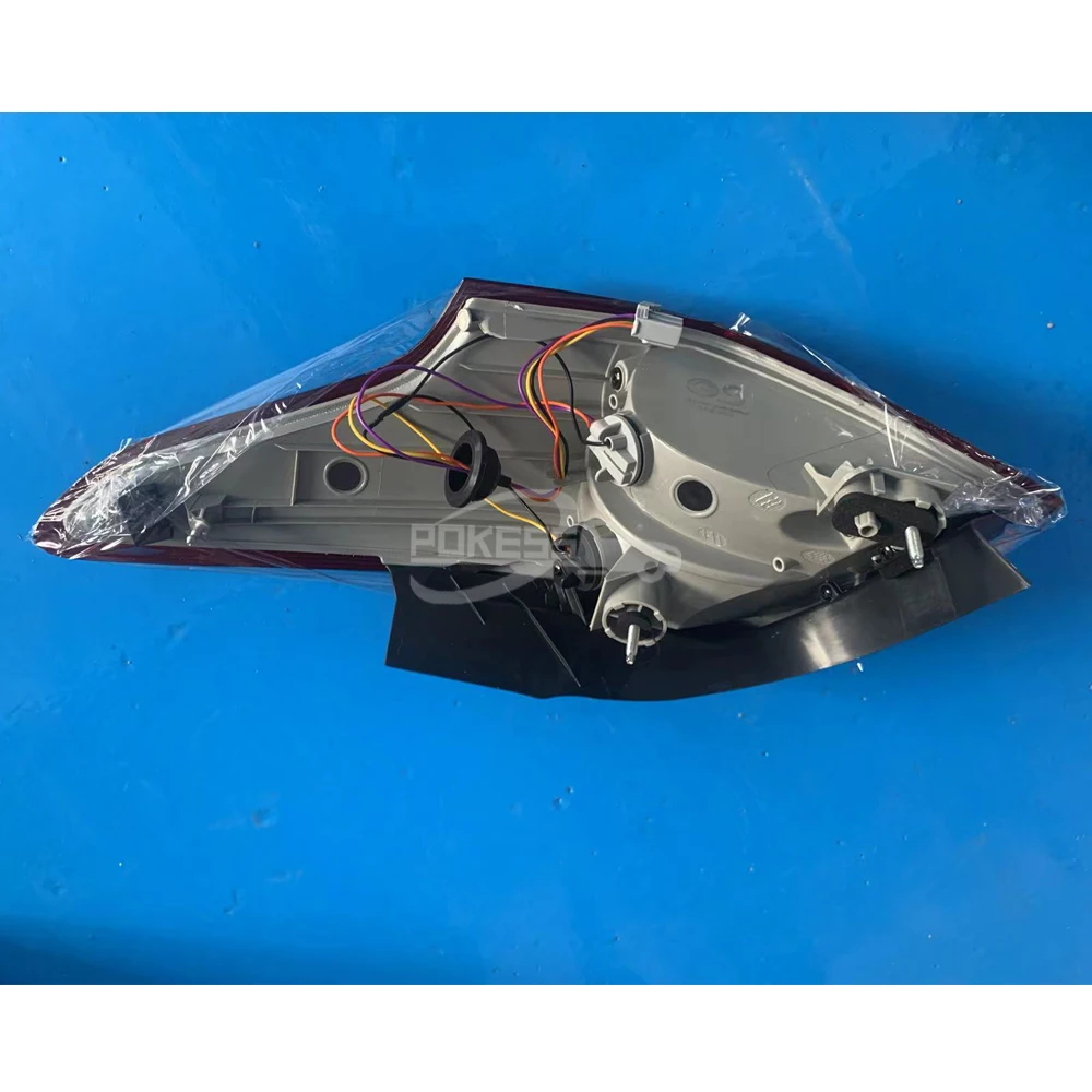F1EB13405DB 2033123 1868293 Outer Left Tail Light — 2