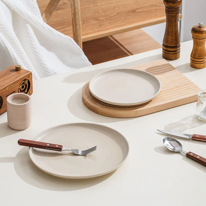 New Design Porcelain Matte Color Glaze Round Plates and Bowls Cup Kit Portable Wedding Tableware Dinner Set