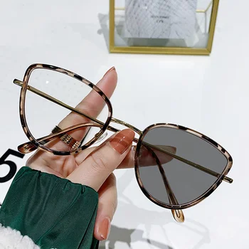 2024 Fashion Retro Color Changing Anti Blue Glasses Metallic Plain   H3da079be169a4e9c95390f7fc18d8ce1k  350x350 