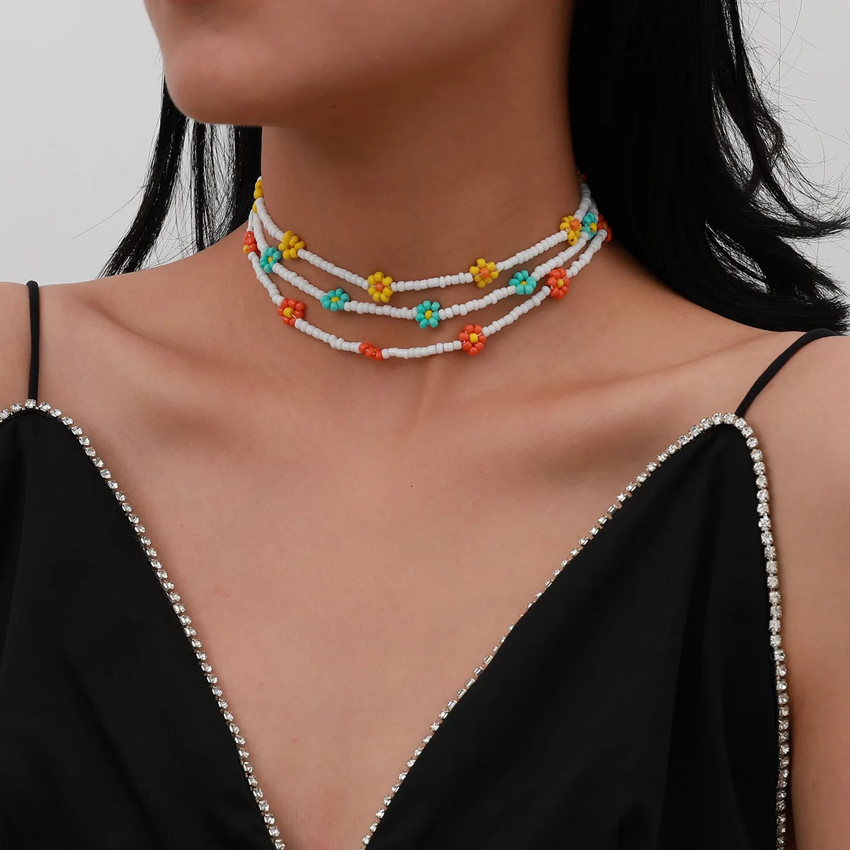 Pura Vida Daisy Seed Bead Choker