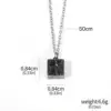 Collier boîte noire