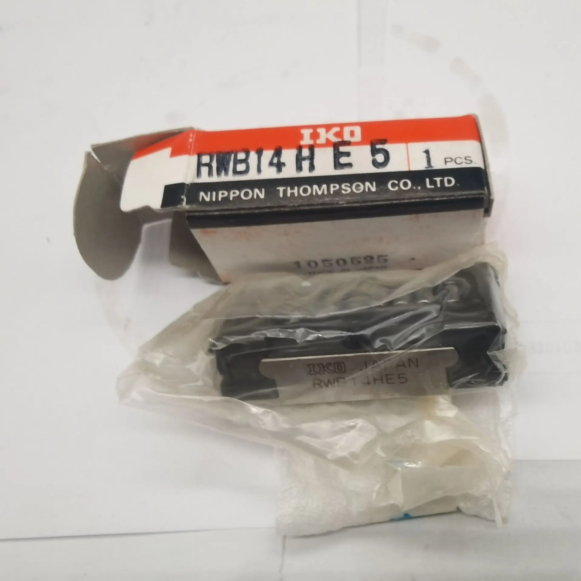 Japan Linear Motion Runner Block RWB14 RWB16 RWB24 RWB32 RWB48 RWB64