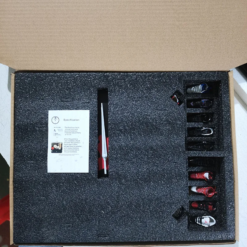 Кроссовки настенные часы и о