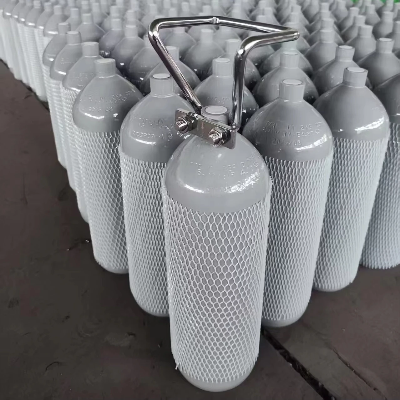 أسطوانة فولاذية قابلة للتخصيص بسعة 1.5 لتر - 9 لتر معتمدة وفقًا لمعايير EN ISO لغازات O2 و CO2 و N2 و He و Ar