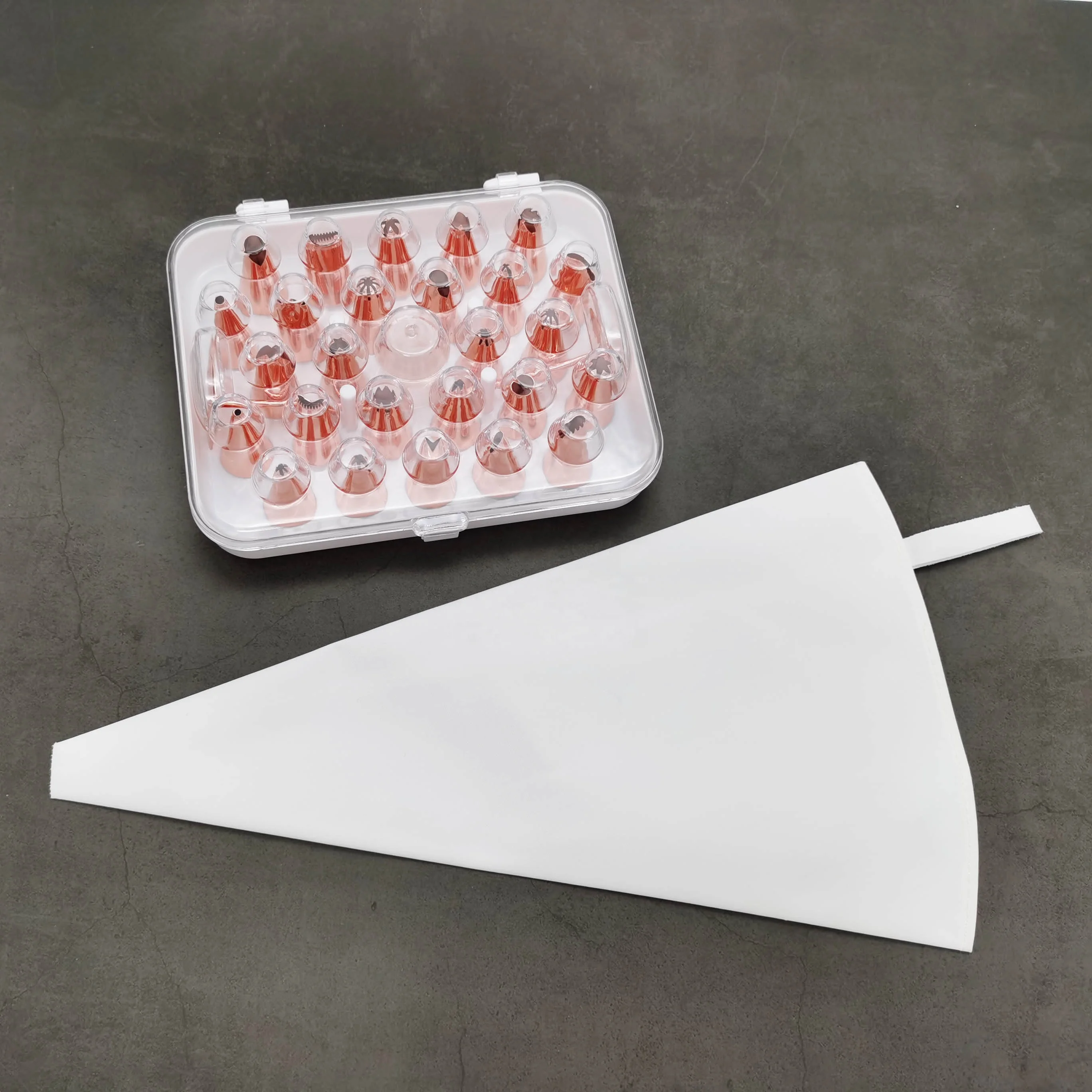 26pcs DIY Icing Tips Piping Pastry Bag with Storage Box
