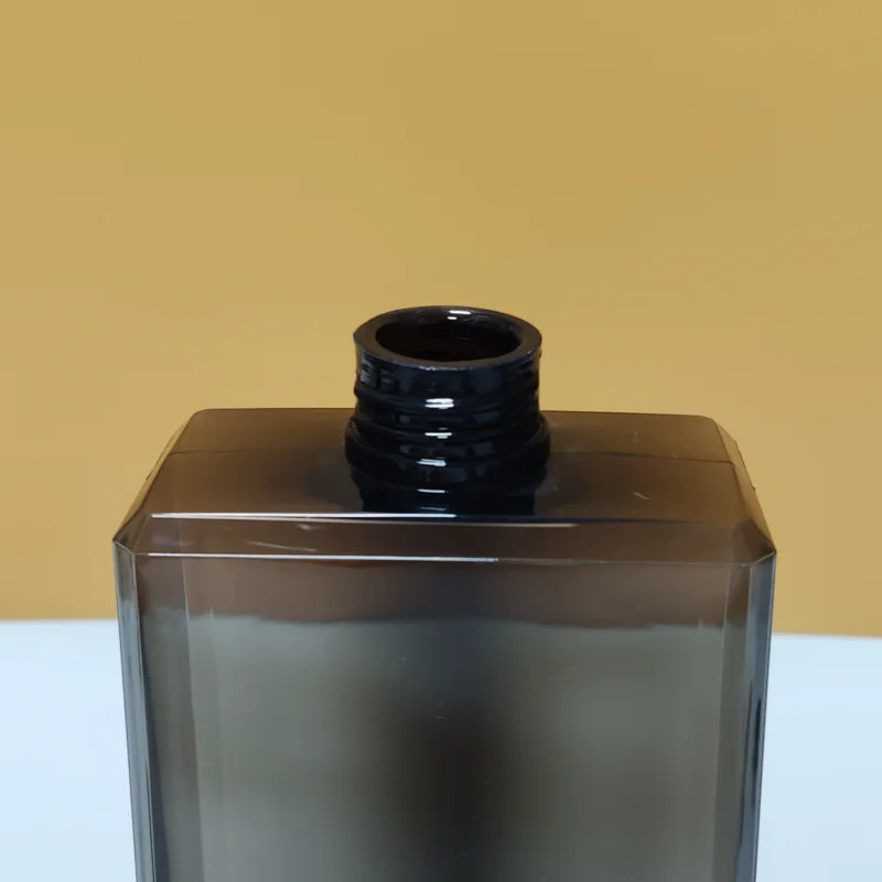 New High Quality 30ml 150ml 260ml 500ml PETG Plastic square Amber Shampoo Plastic Bottle