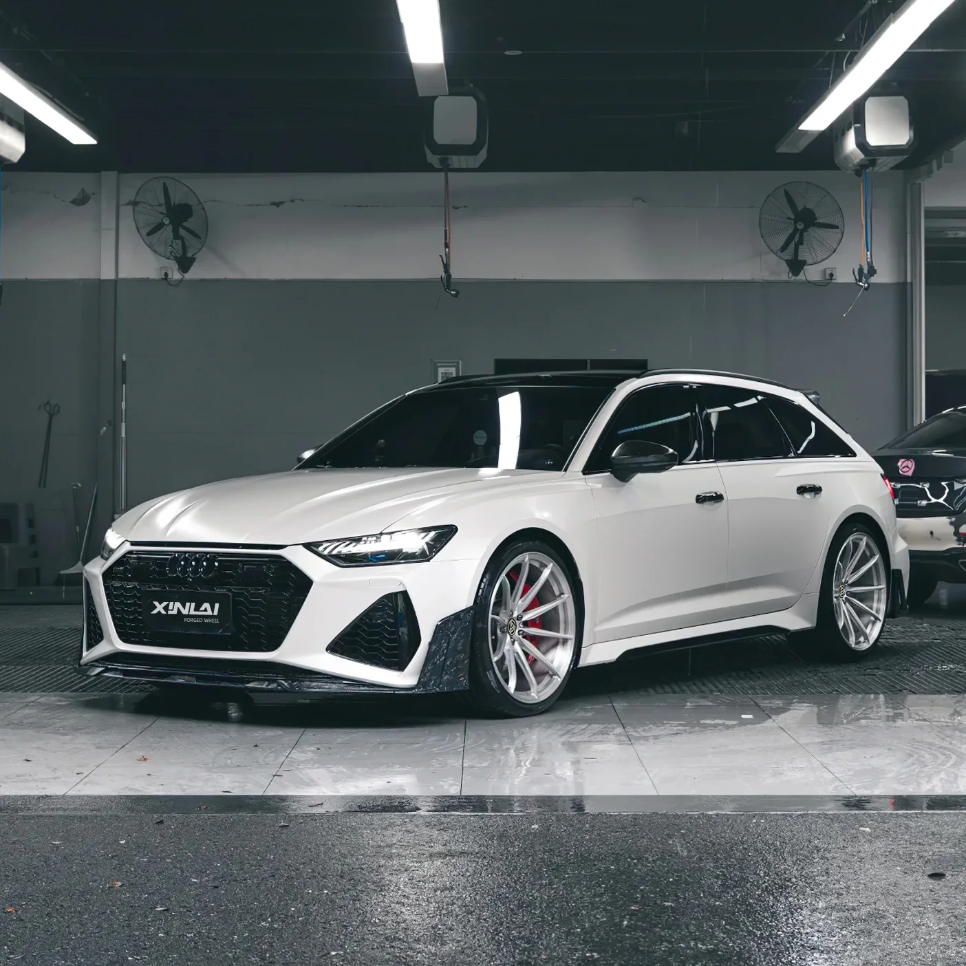 XINLAI 1-Piece Silver Finished Custom Forged Wheels 17 18 19 20 21 22 23 Inch Car Alloy Monoblock Wheel Rim - Image 5