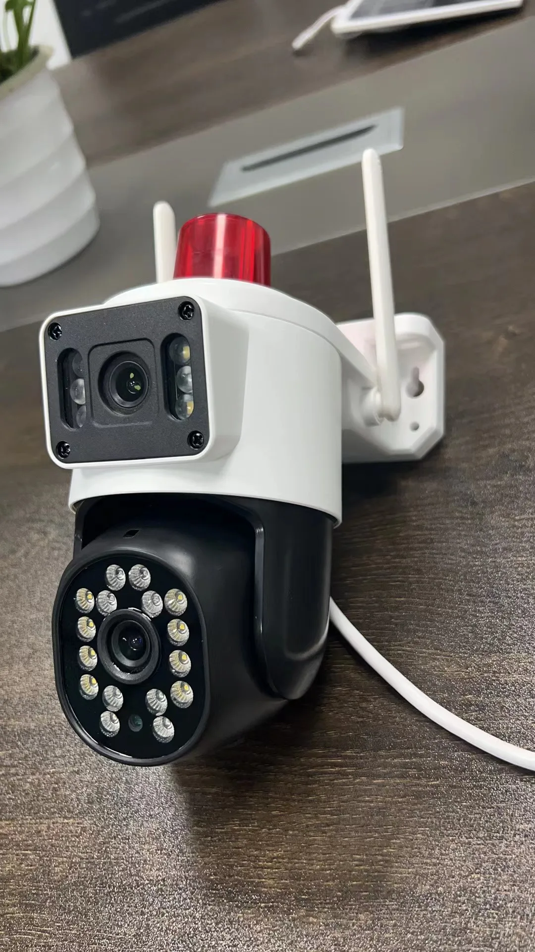 ICSEE Outdoor Waterproof Security Double Lens Wifi Camera Dual Lens IP PTZ Camera