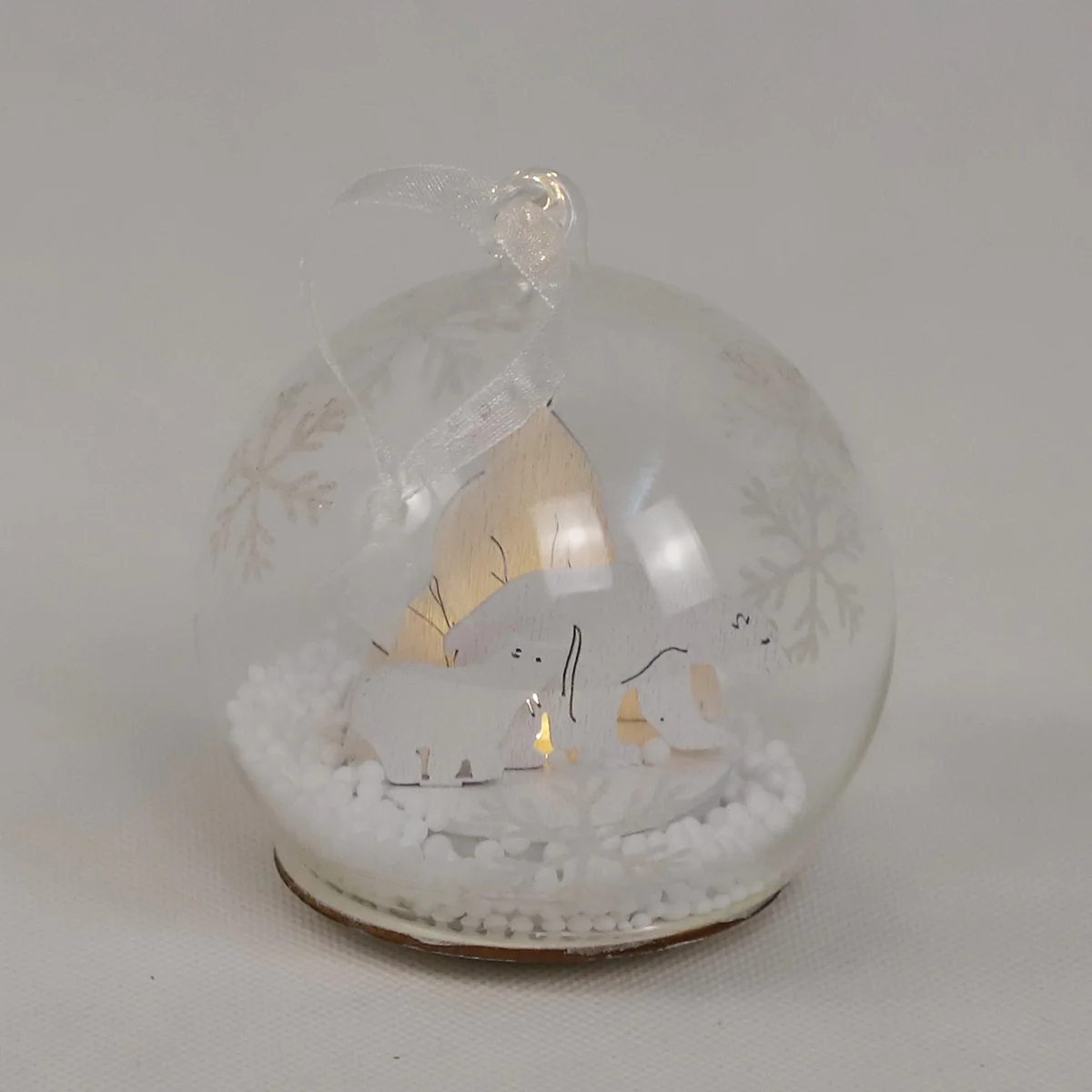 Wholesale personalized clear glass hanging Christmas tree wooden painted ball ornament with wooden decoration inside