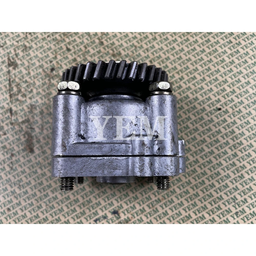 Z600 Oil Pump for Kubota Engine Spare Part Wholesale Engine Parts 3