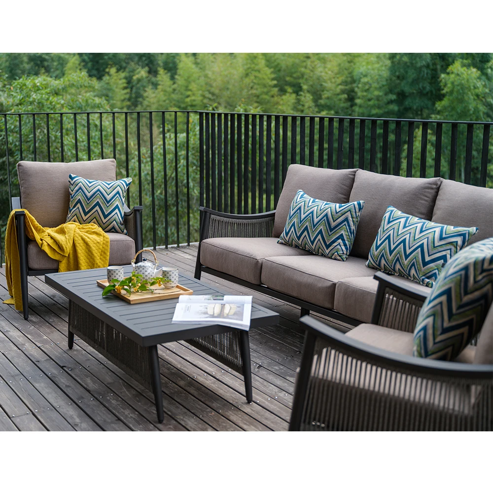 2025 New Product 4 Piece kd Sofa Furniture Luxury Garden Outdoor Woven Rope  Furniture Garden Rattan Set Sets