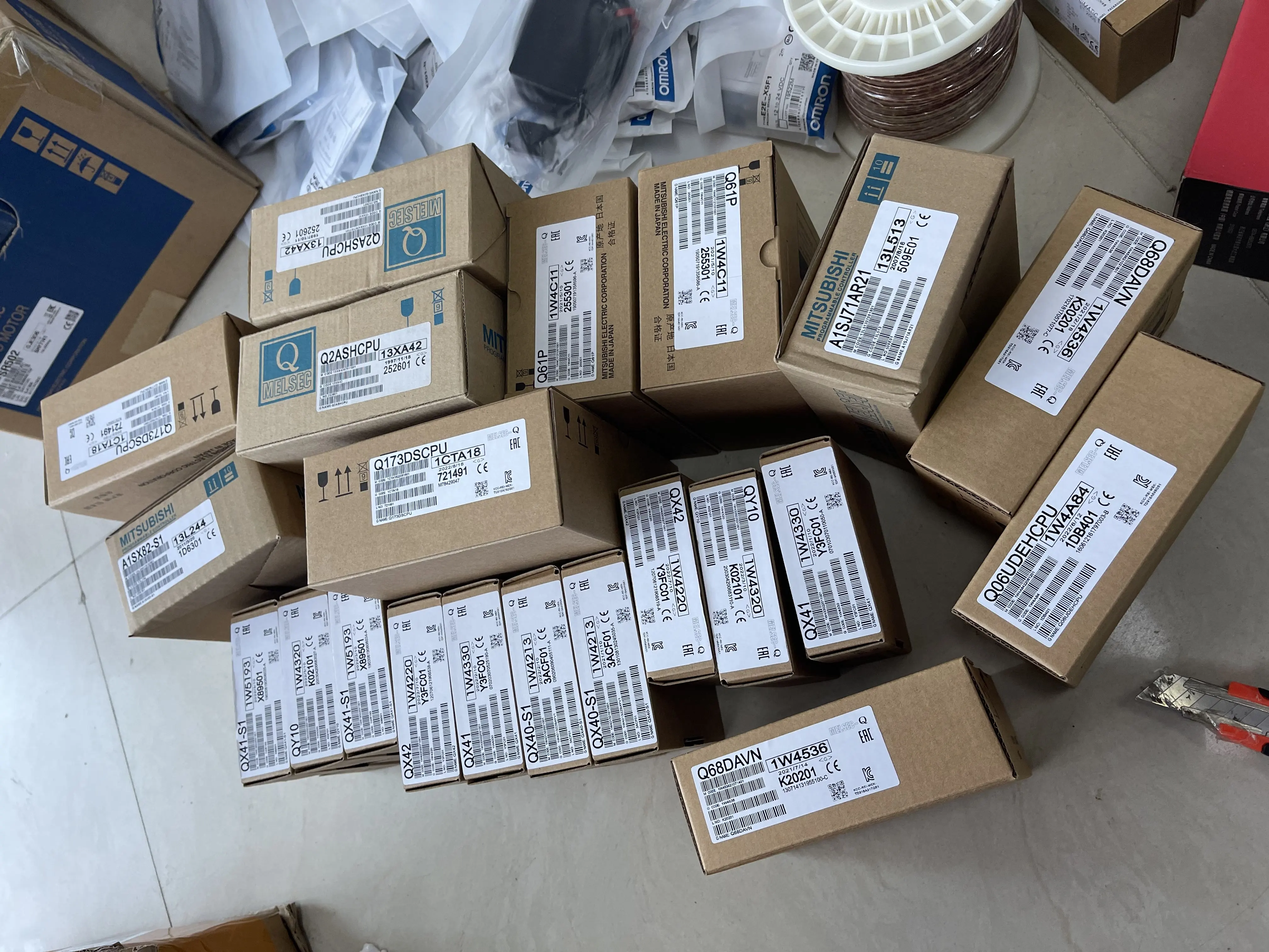 Mitsubishi PLC Input Module QX42 Mitsubishi PLC Input Module QX42