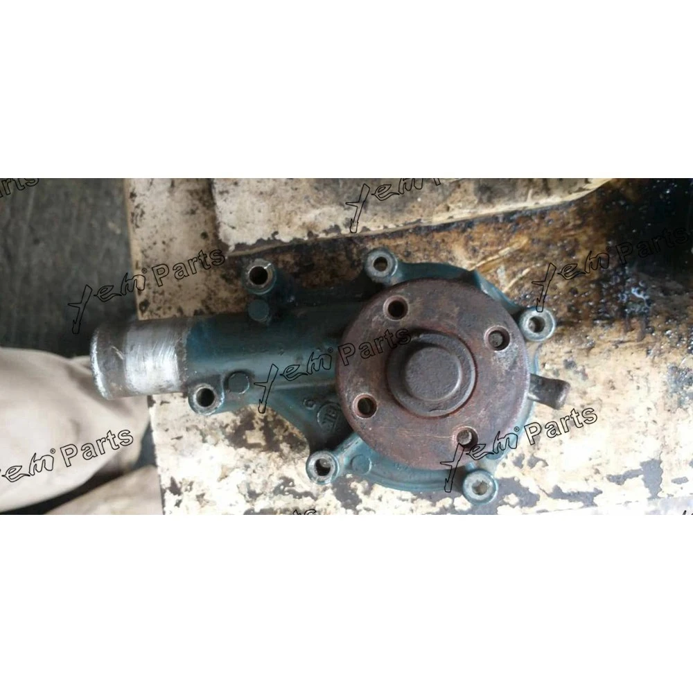China Supplier Aftermarket Water Pump 16251-73032 16251-73032 16251-73034 for Kubota D905 Engine
