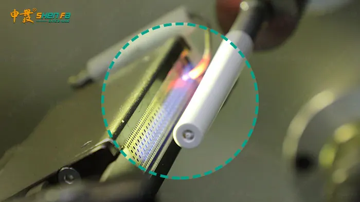 Machine d'impression de séchage UV masquante automatique d'écran en soie de crayon de sourcil pour le stylo de sourcil