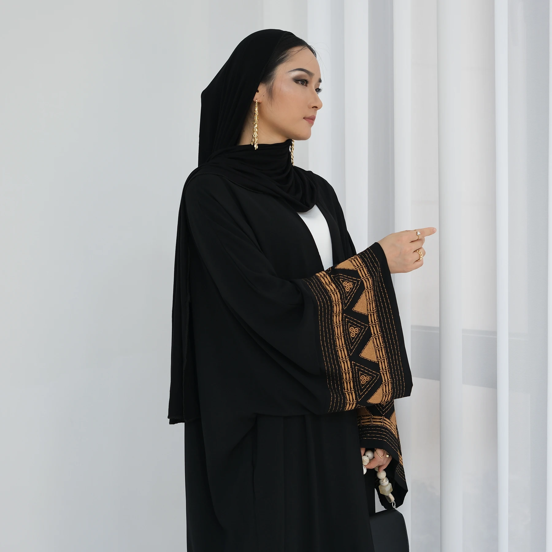 Loriya Latest Embroidery Abaya Designs Front Open Abaya Women Muslim Dress Abaya 2025 Islamic Clothing