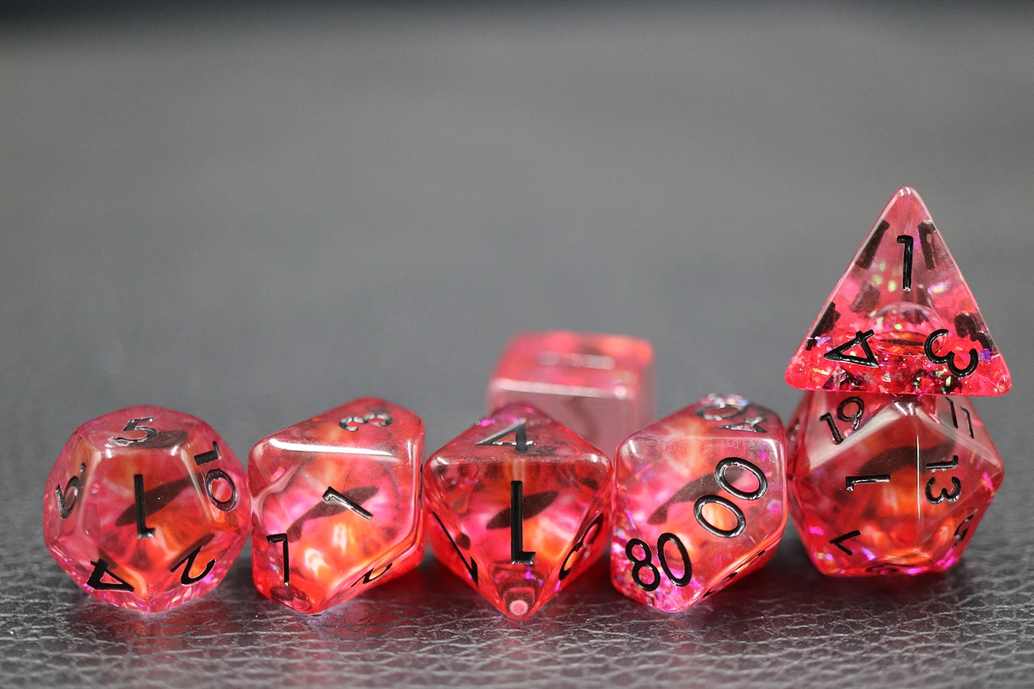 Hot Selling Custom Translucent Swirl Solid Dragon Eye Dice Set Polyhedral Resin for DND RPG Board details