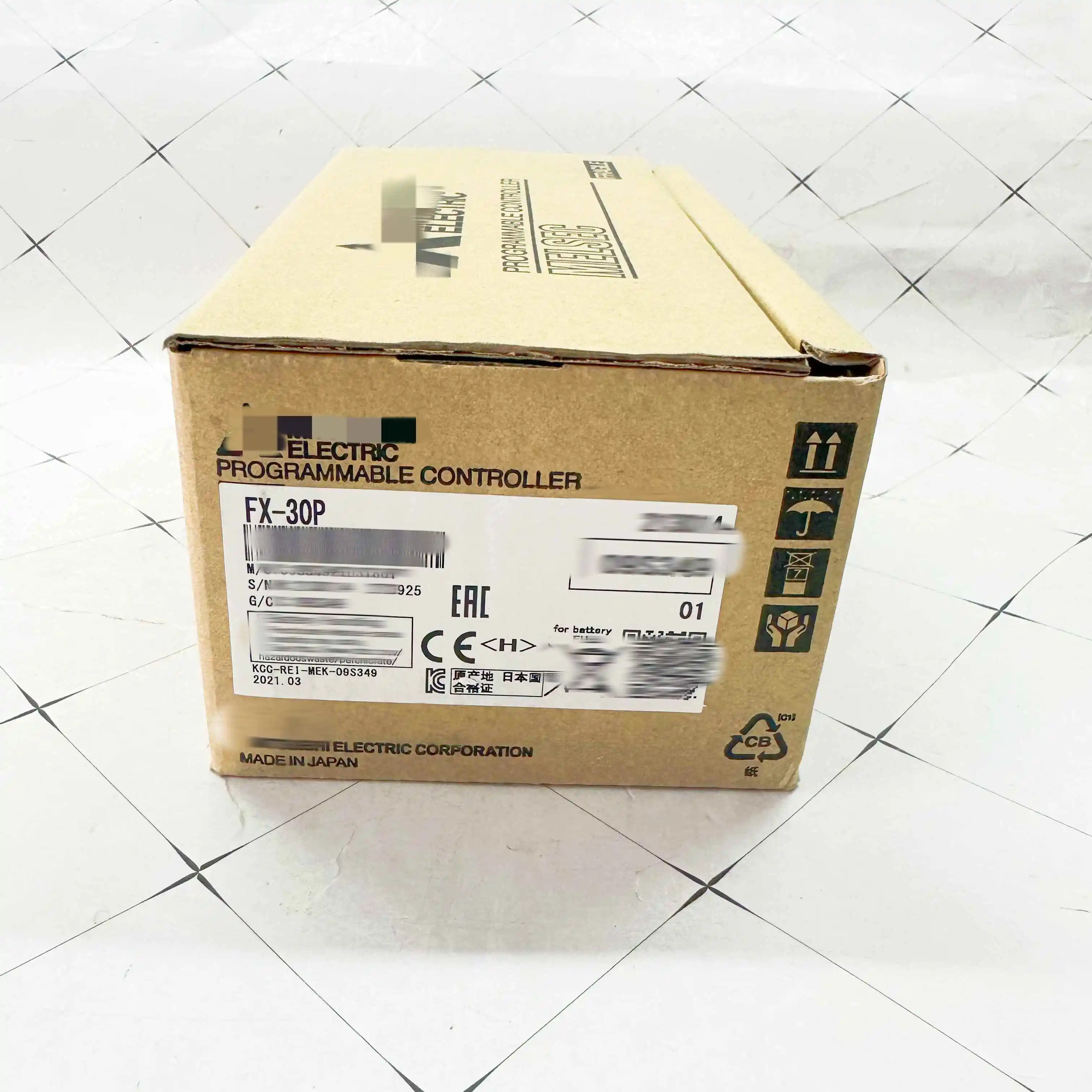PLC ハンドヘルド プログラマー FX-30P FX-20P-E-SET0- CABO 新品