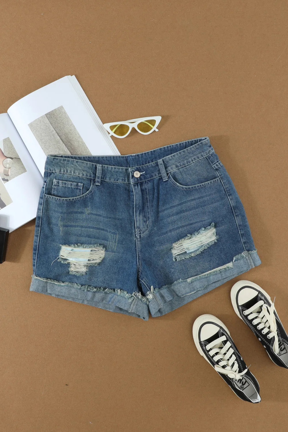 OEM Custom Distressed Rolled Hem Washed 2020 Trendy Women Black Denim Shorts