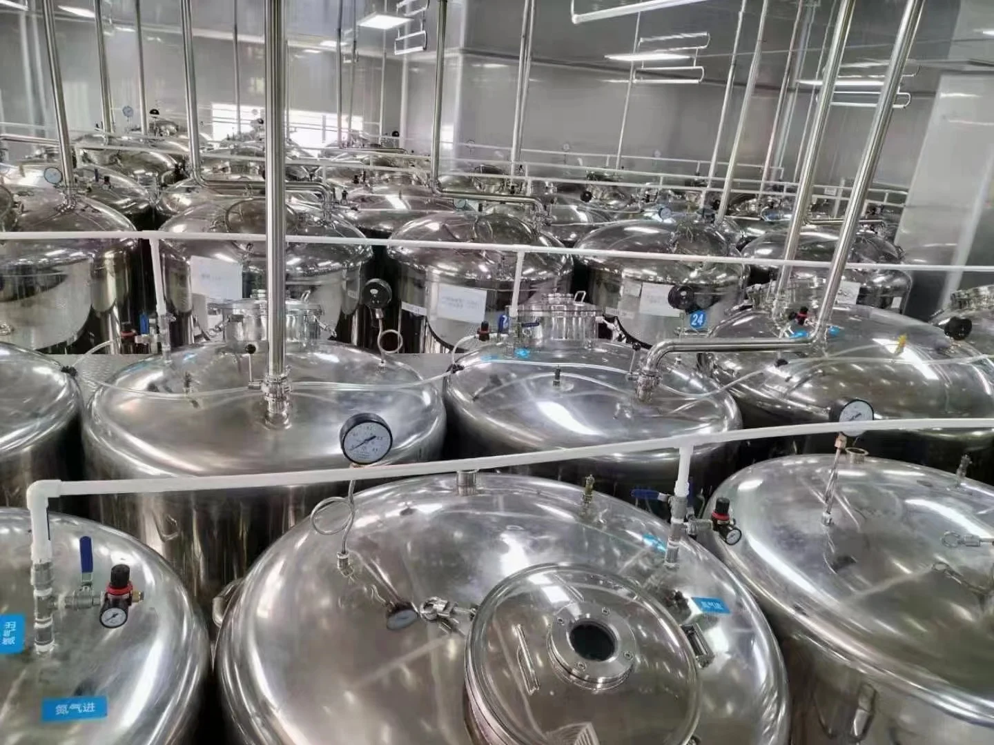 Guangzhou Aimengsi Cosmetics Factory 1