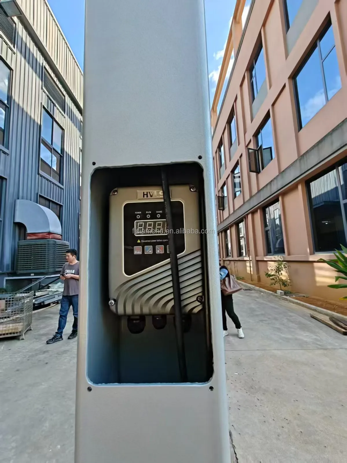 product 12ft 37m pmsm motor  giant fan spray hvls vertical fan pole mist fan-11