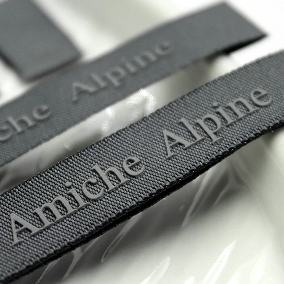 Factory Custom 3D Silicone LOGO Woven Labels Tag for Clothing Private Brand Design T-shirt Hoodies Jersey Hats Fabric Neck Label