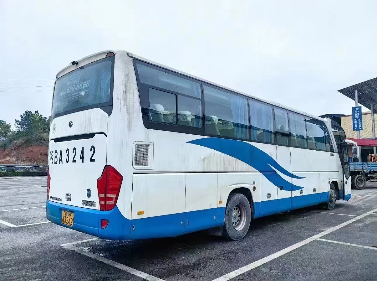 Custom Logo ZK6115 Model Passenger City Bus 49 Fabric Seats Hiace Manual Gearbox Left Steering Dark Interior Good Price