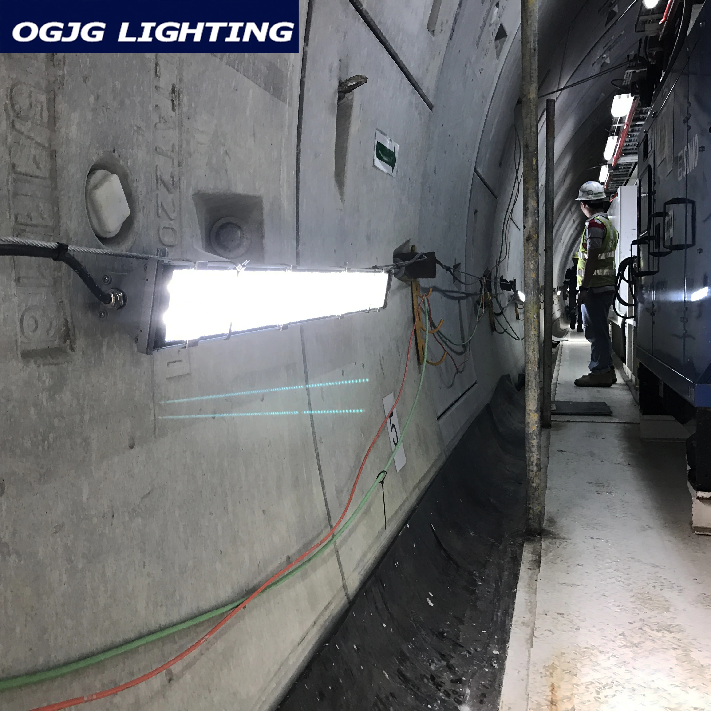 Тройная лампа наружное освещение водонепроницаемое IP67 светодиодное туннельное гарантия 5 лет