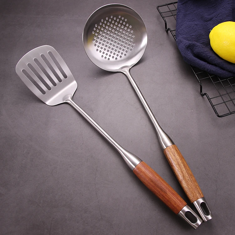 Chinese Stainless Steel Kitchen Tool Set with Wooden Handle Premium Metal Cooking Accessories and Utensils