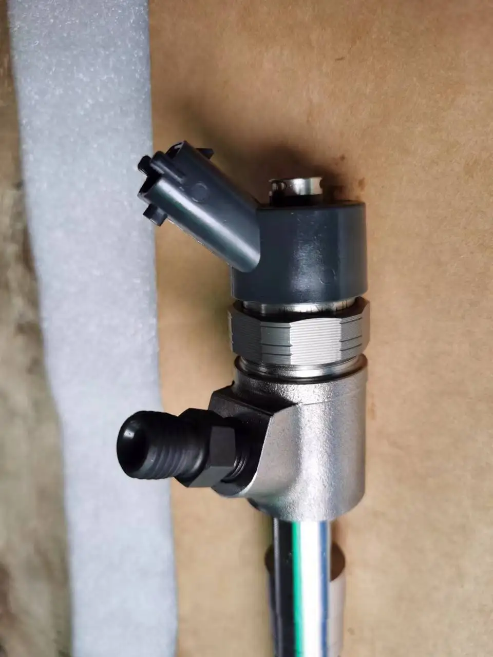 Common Rail Injector 0445110511 5801379115  for IVECO ENGINES  diesel Fuel Injector Nozzle 0445110511 5801379115