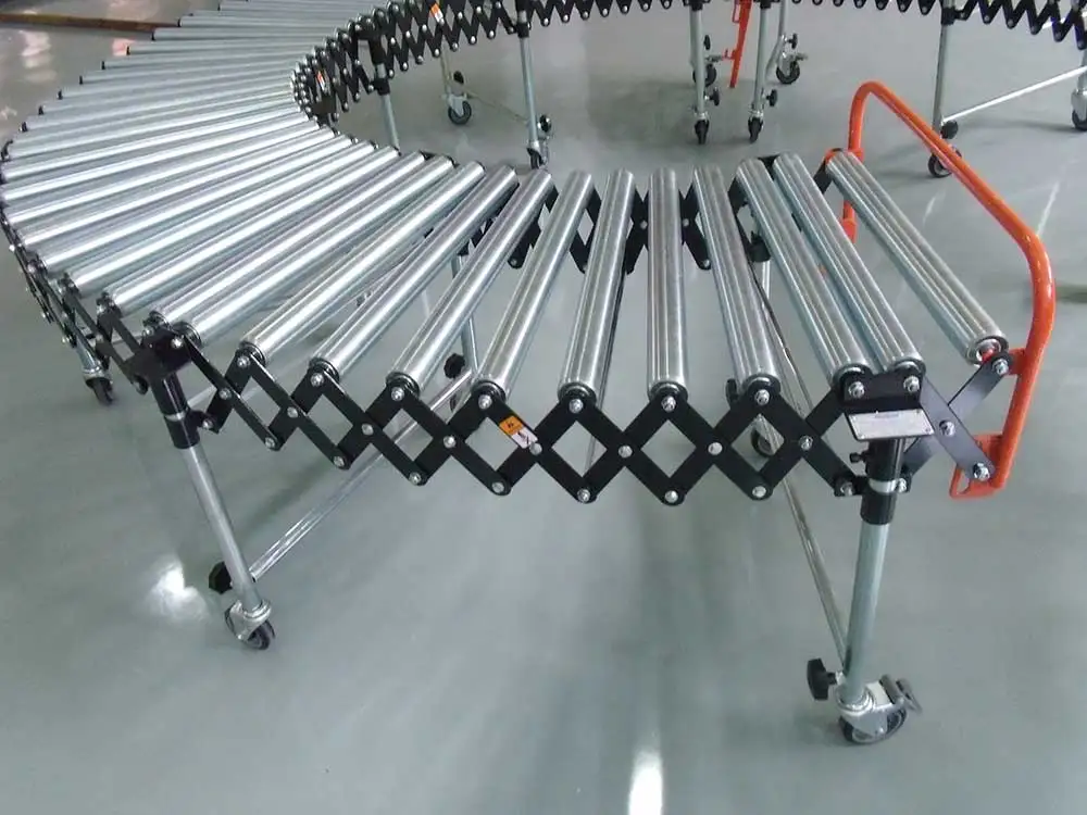 Well designed standard telescopic rollers conveyor machine with long life