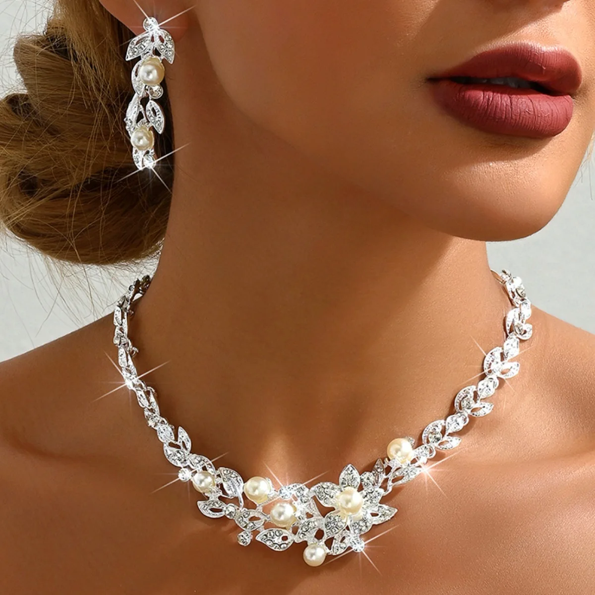 Exquisite Pearl & Rhinestone Bridal Jewelry Set